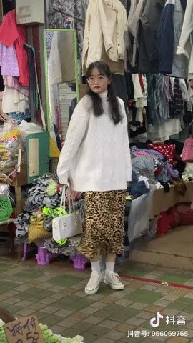 菜市场衣服真的绝了合集,为什么菜市场的衣服那么便宜