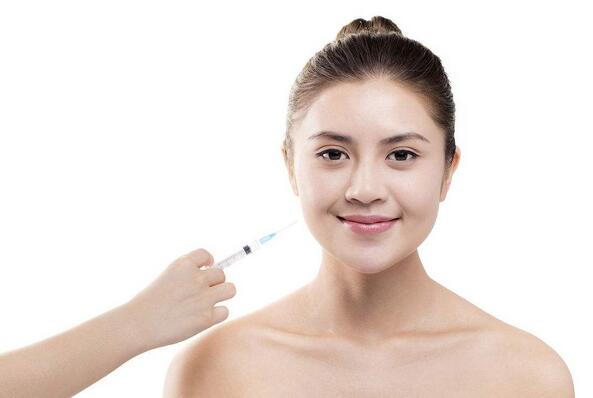 心真大！朋友圈买“肉毒素”，轻者嘴歪，重者致命……