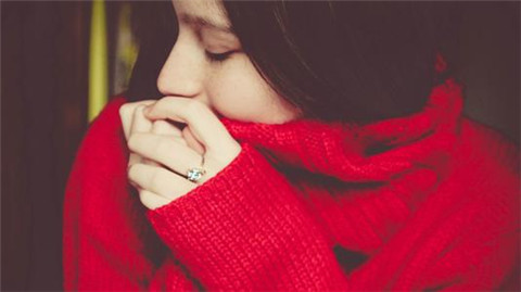 女朋友经常因为小事生气怎么办,女朋友因为一点小事就生气段子