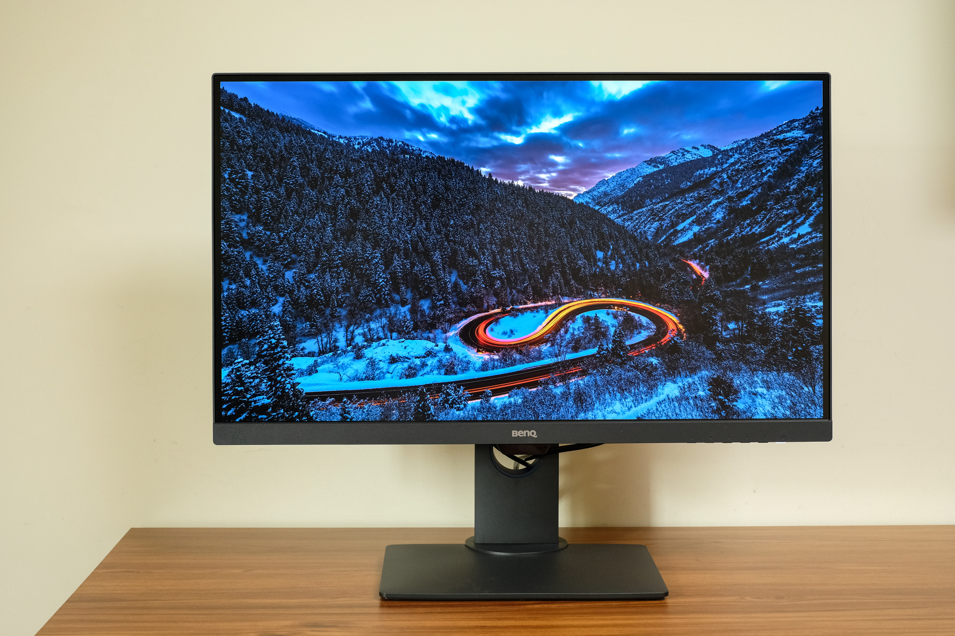 修图显示器2k好还是4k好,4k修图剪辑视频显示器