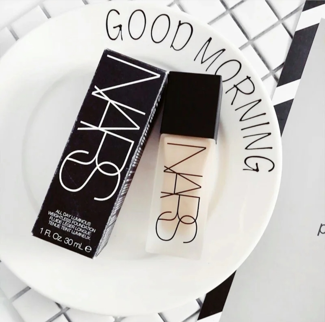 秋冬粉底液中性持久不暗沉,阿玛尼纪梵希雅诗兰黛粉底液