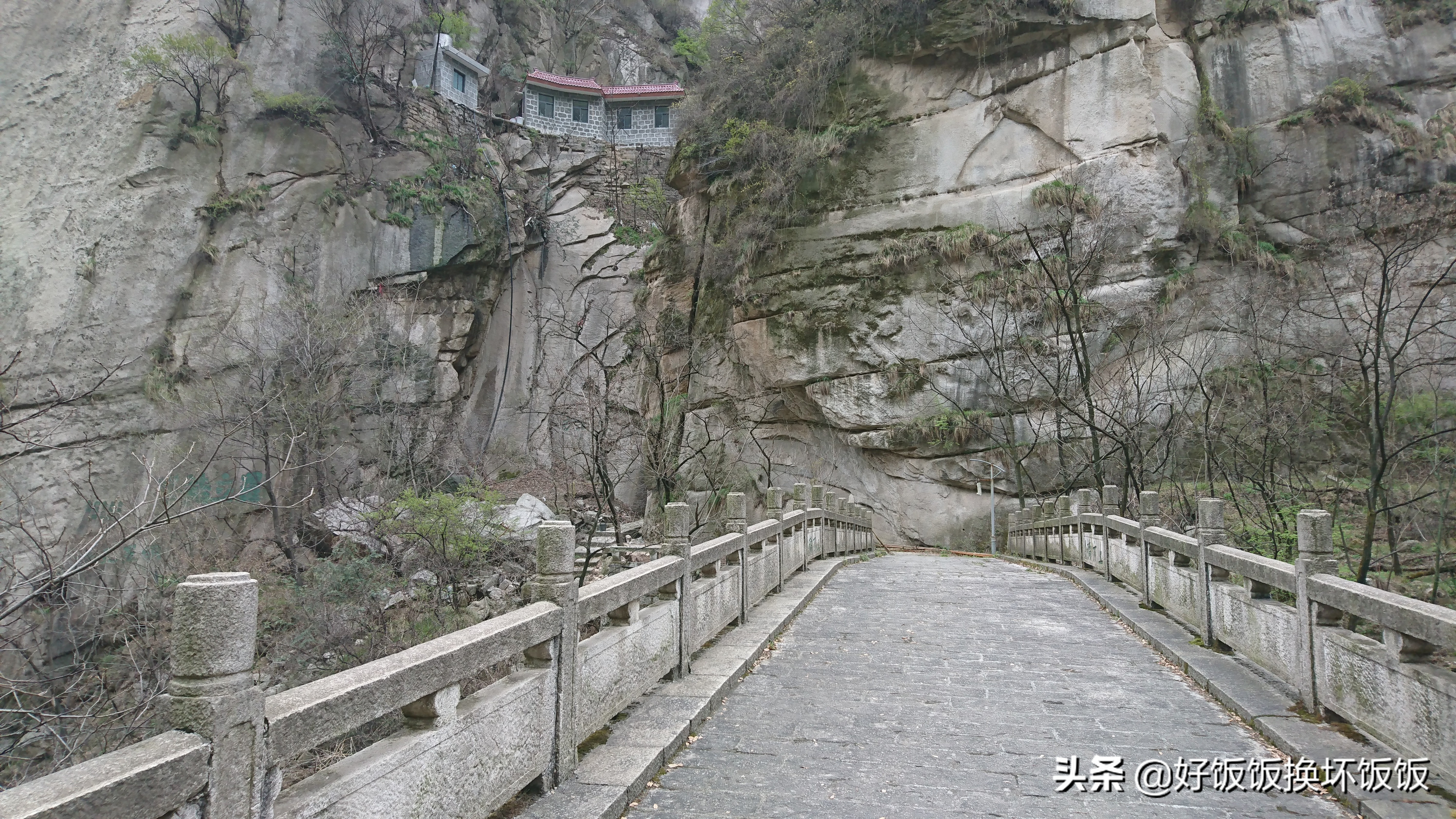 华山站到华山北峰怎么走,华山西峰到华山北峰山路怎样