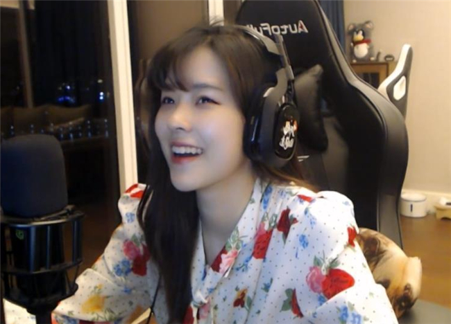 吃鸡一姐沫子回答太真实,吃鸡一姐沫子真实身份