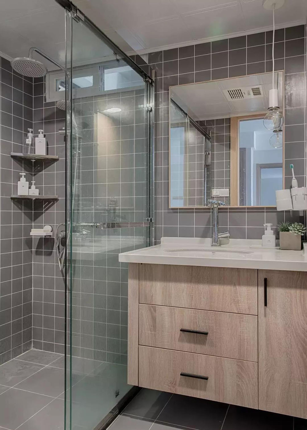 卧室护墙板背景墙北欧风,奶油风护墙板卧室装修效果图片