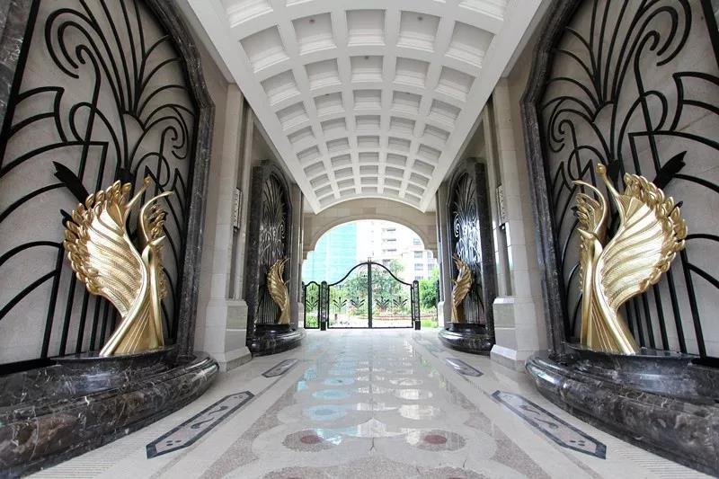 君临世纪属于富人区吗,为什么君临世纪房价那么高