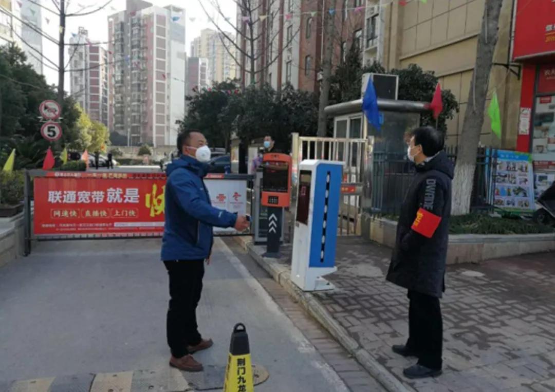 战疫一线检察蓝,坚守战疫一线党员