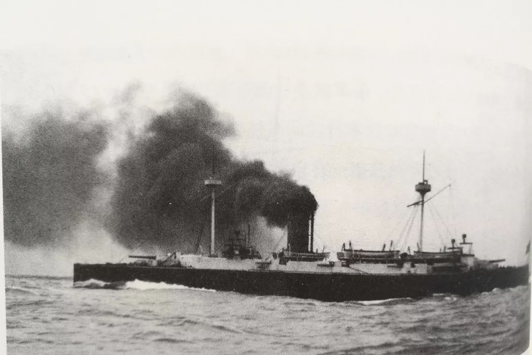 福龙号发射三枚鱼雷，吓得日本海军军令部长哀嚎“吾命休矣”