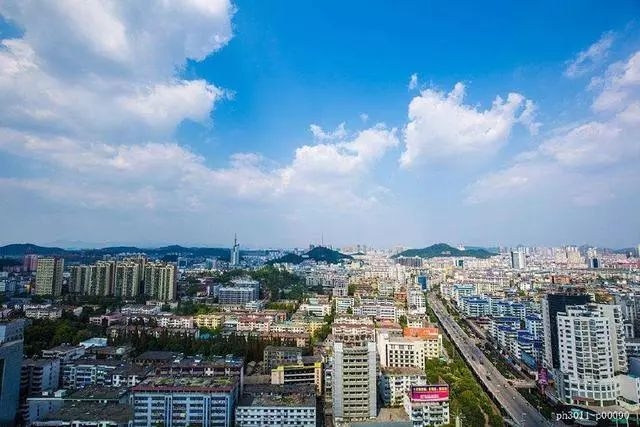 江西宜春版图一分为三，如今市中心设偏远的一角，没人愿认可！