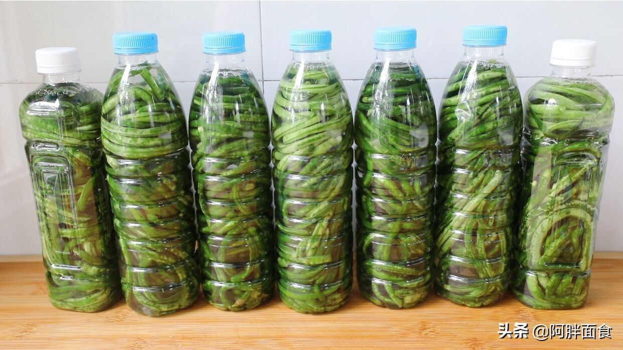 水瓶腌酸豆角最好用的方法,用瓶子腌酸豆角的正确做法