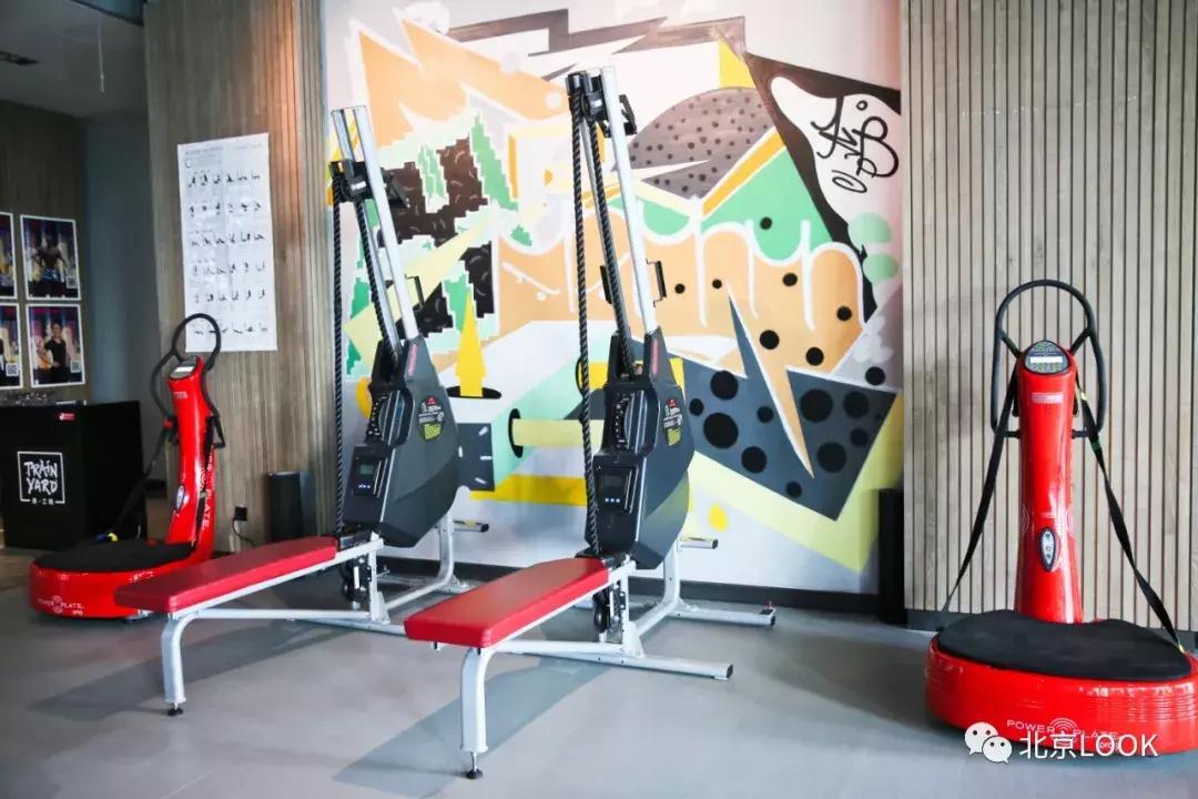 央视大楼对面网红餐厅,央视大楼隔壁酒店