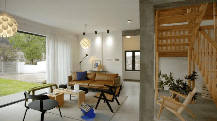 北京夫妻用200根木头造木屋过日子,北漂夫妻改造四合院