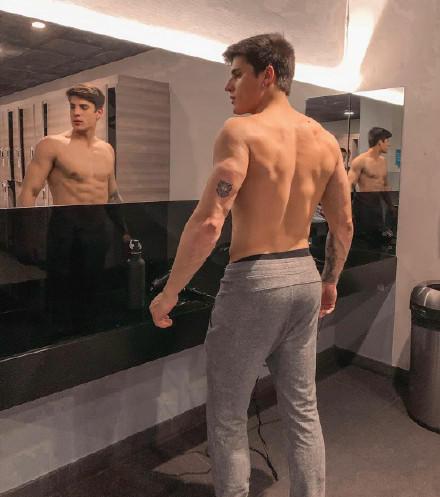 内马尔儿女双全还有什么遗憾,内马尔辛酸童年