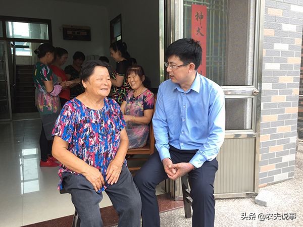 村里胡搅蛮缠的人怎么对付,碰到强势的村干部怎么沟通