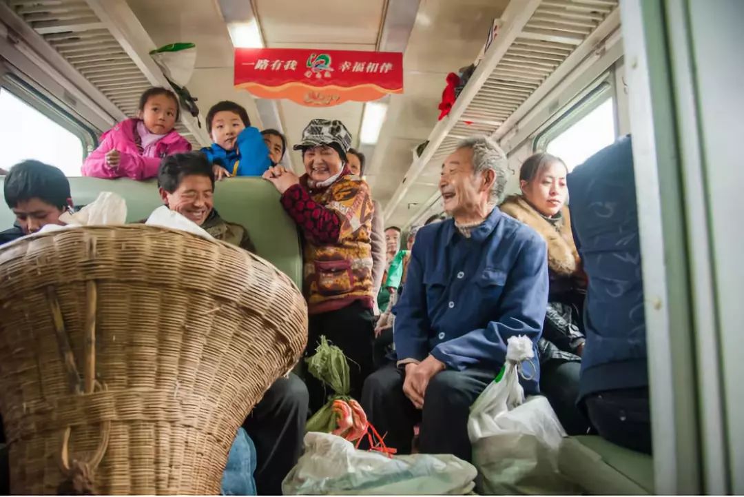 时代的善政|为什么20多年火车票不涨价？353公里，只要25块5