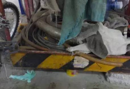 为什么有人喜欢闻汽油,为什么人喜欢闻汽油尾气