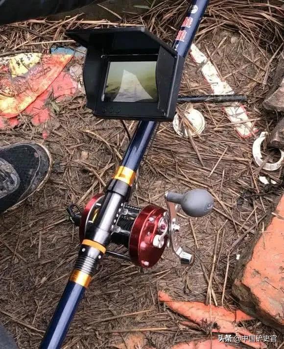 男子在湘江钓到63斤大鱼,男子在湘江钓到近100斤的鳡鱼