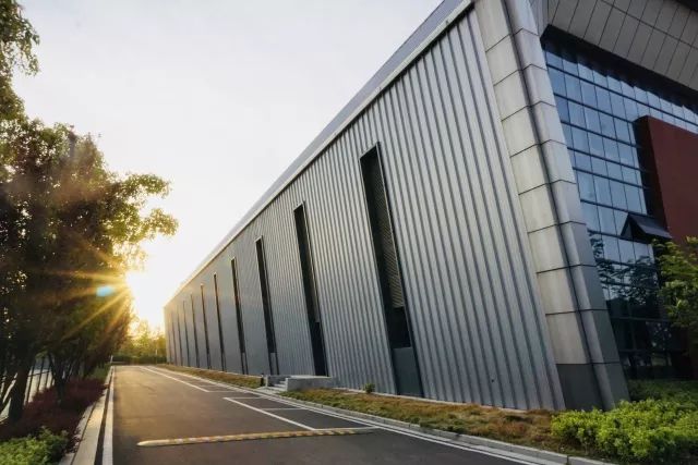 13个院系就业率100%,本科生平均年薪超14万,*京大南**学超硬核!