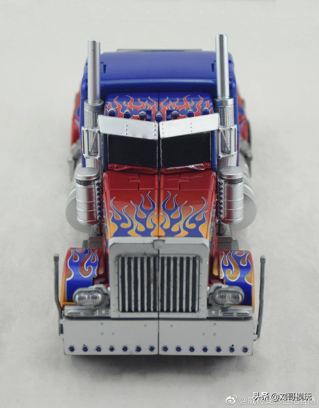 擎天柱玩具正版,孩之宝正版擎天柱玩具