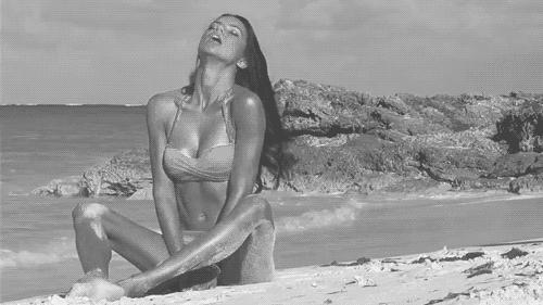 利马在维密上单独走的秀,利马超模高光时刻