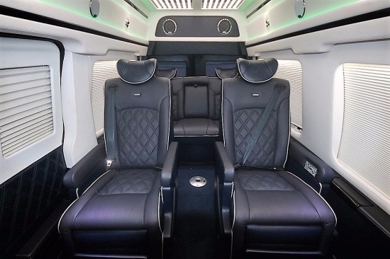 gmc豪华商务车,2021款gmc商务之星乞丐版