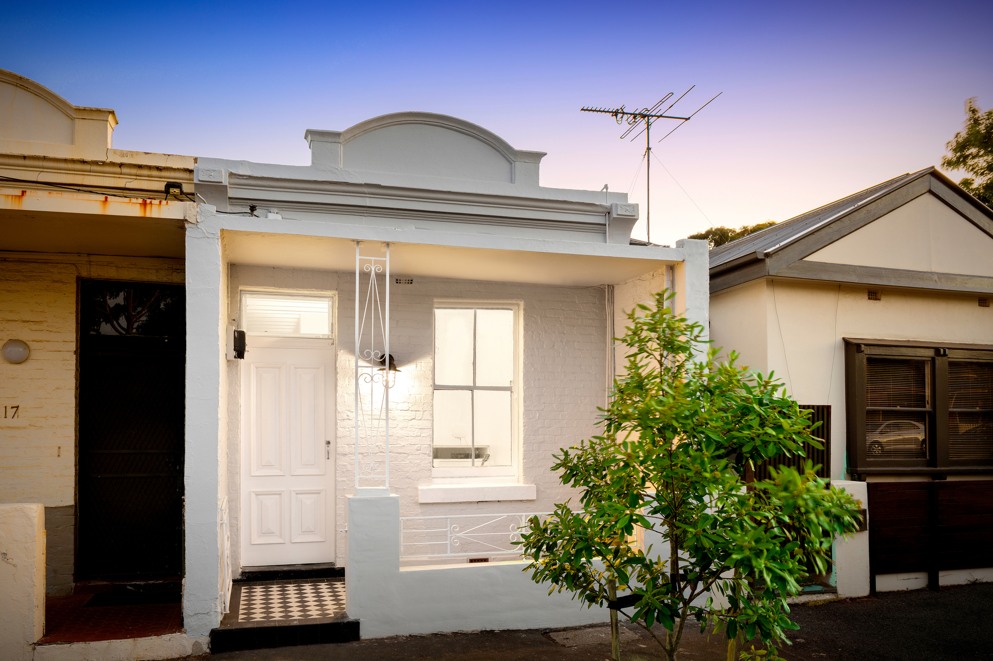 鑻卞浗姘戝app,澶嶅彜鑻卞紡灏忓眿