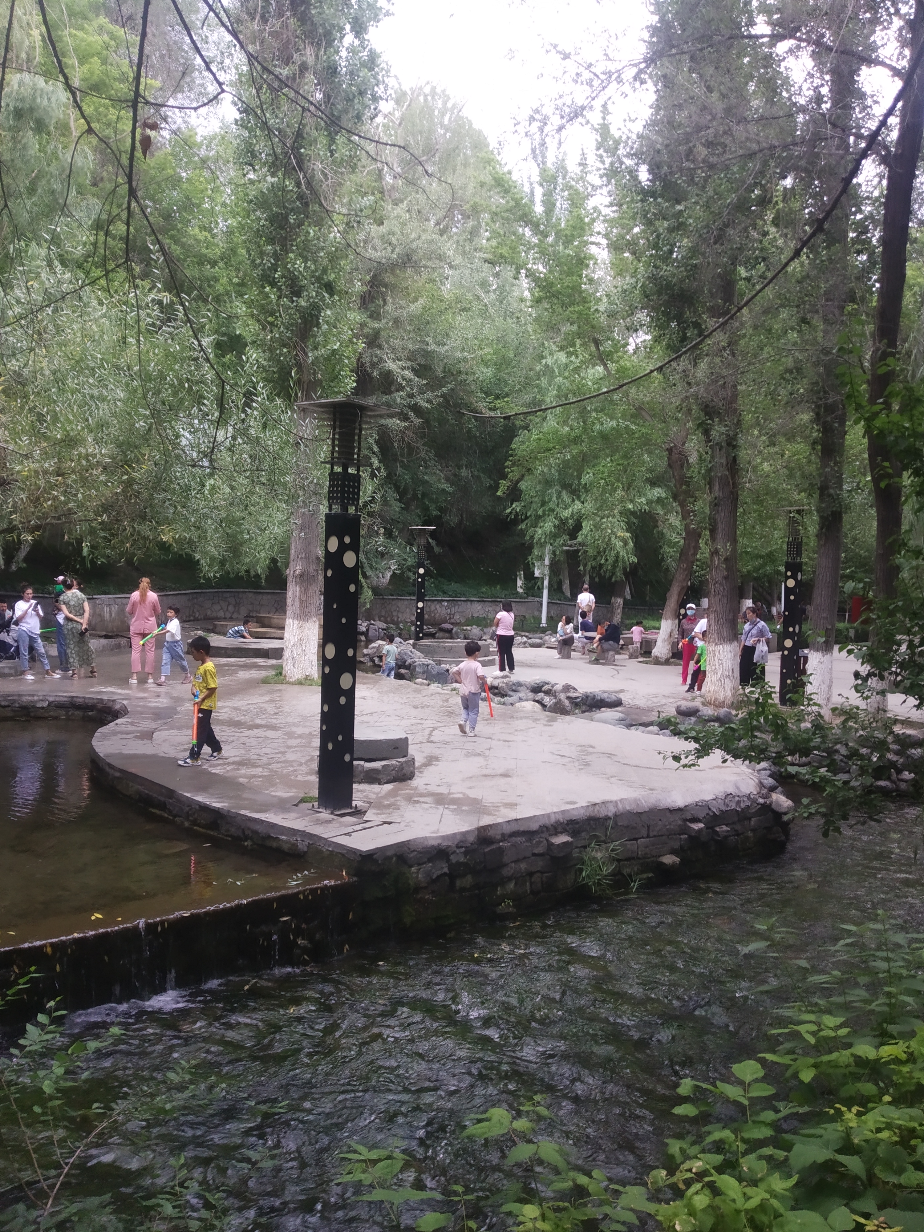 新疆乌鲁木齐市水磨沟区公园景点,乌鲁木齐2020年7月12日水磨沟公园