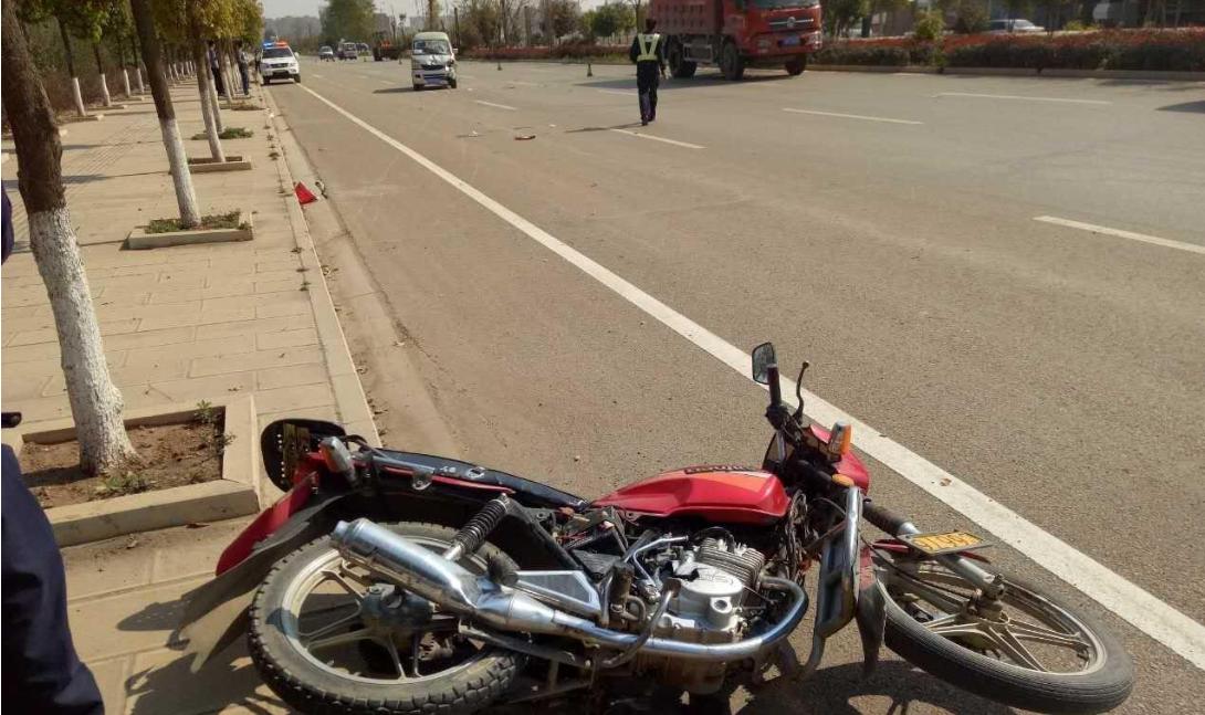 注意熟人借车有风险需谨慎,朋友借车到底该不该借呢