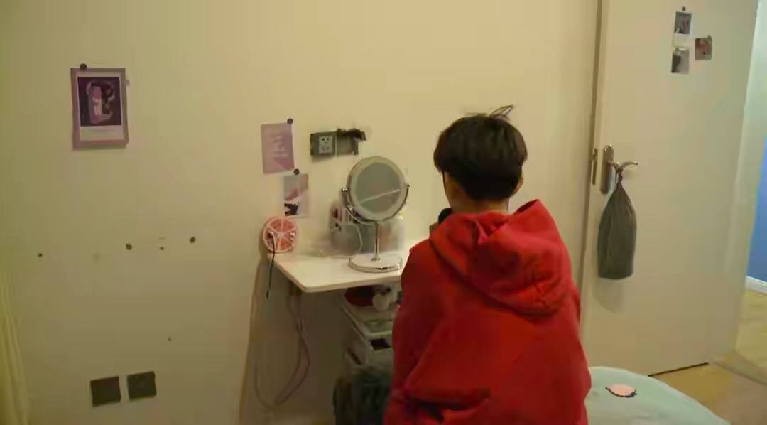 夫妻遭小偷8小时偷拍,夫妻住宾馆三年被偷拍