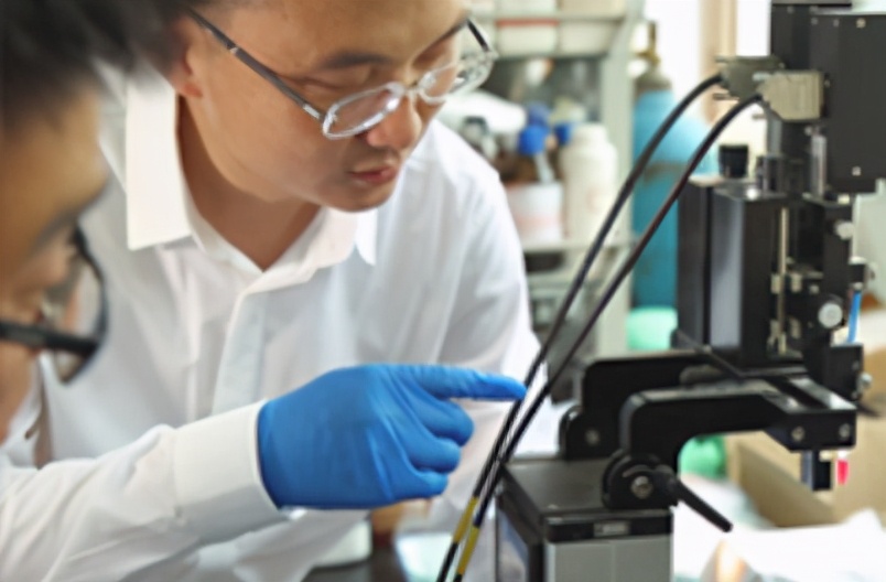 nasa衣服和优衣库哪个好,nasa黑科技保暖衣好用吗