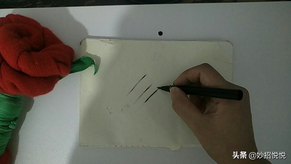 眼线笔买回来怎么不出水,599元眼线笔