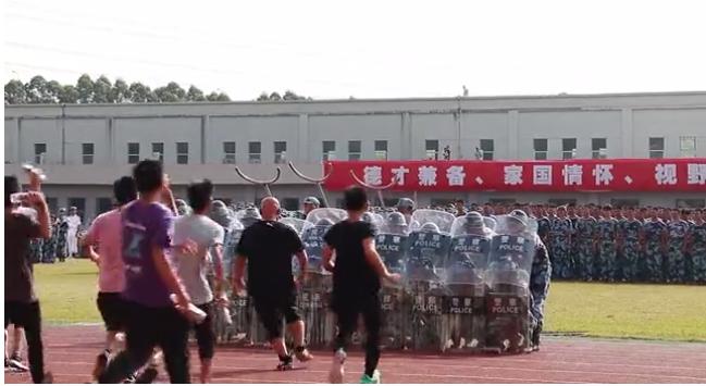 真人版穿越火线军训,有真人cs军训的大学