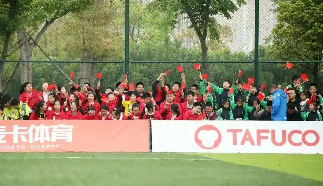 他是高丰文好兄弟李铁恩师，如今80岁在海门做这件事