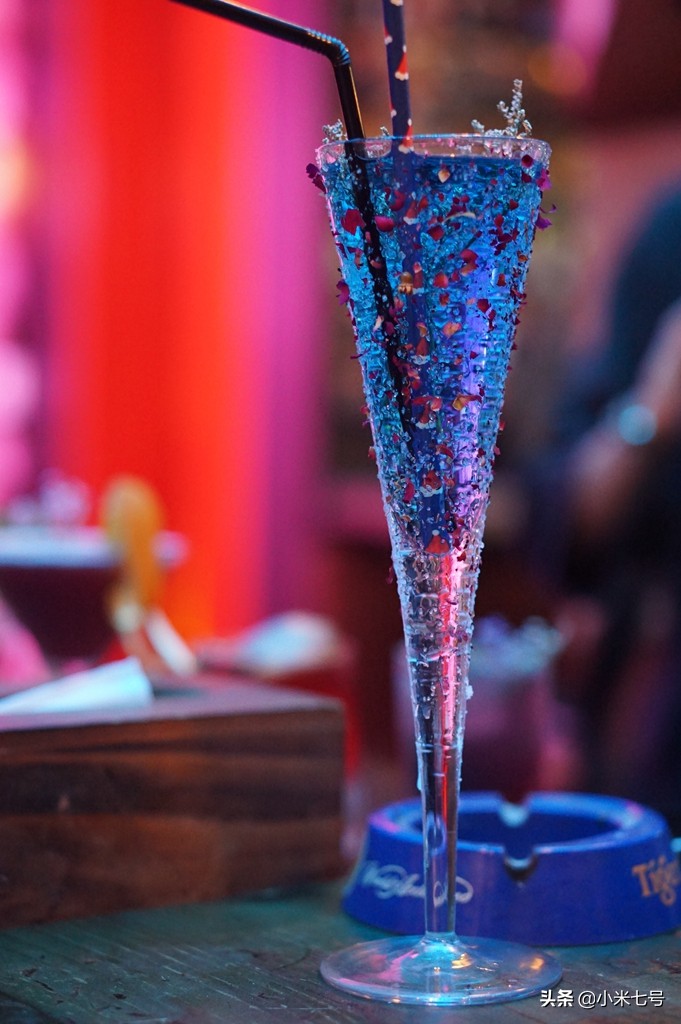 星空鸡尾酒吧厦门,一杯好喝又好看的星空鸡尾酒