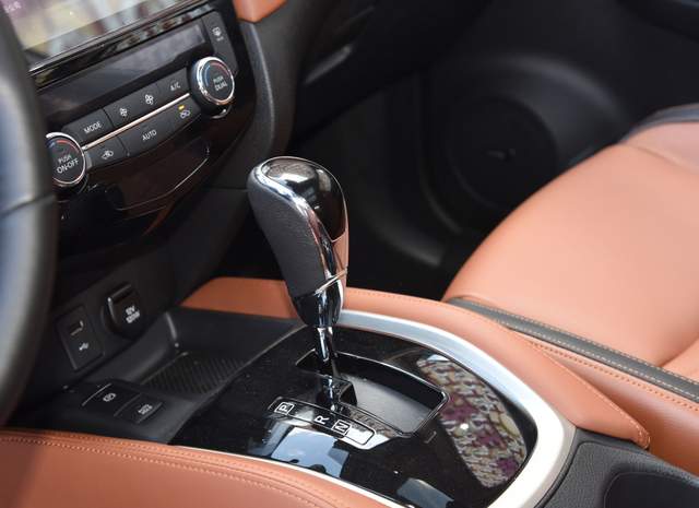 新款奇骏2.5l四驱豪华版配置,为什么买奇骏的都是有钱人