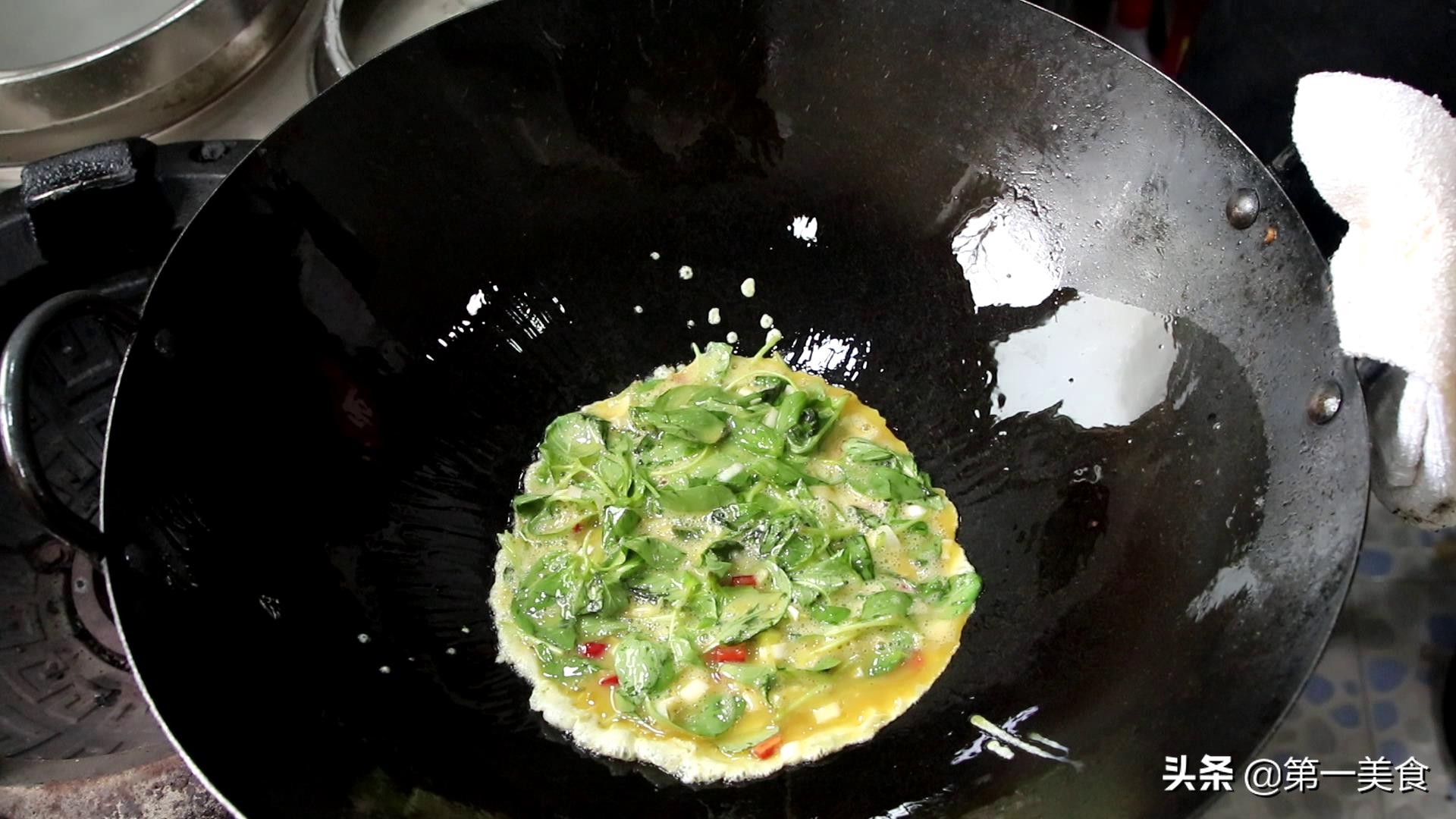 煎鸡蛋怎样煎视频,煎鸡蛋怎么弄简单又好吃