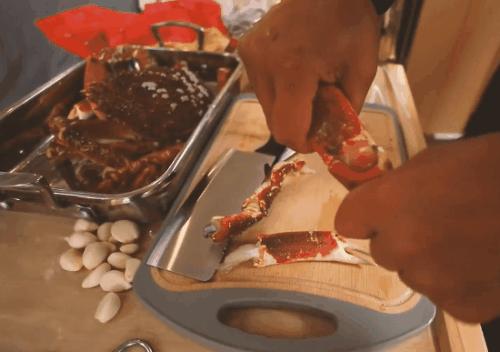 在死海沉浮，探秘无人岛，真正的航海生活比书里精彩一百倍