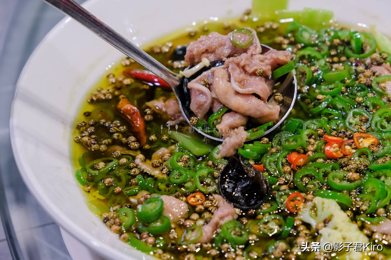 香辣味道让你一口接一口停不下来,喜欢吃辣的就选香辣的很过瘾