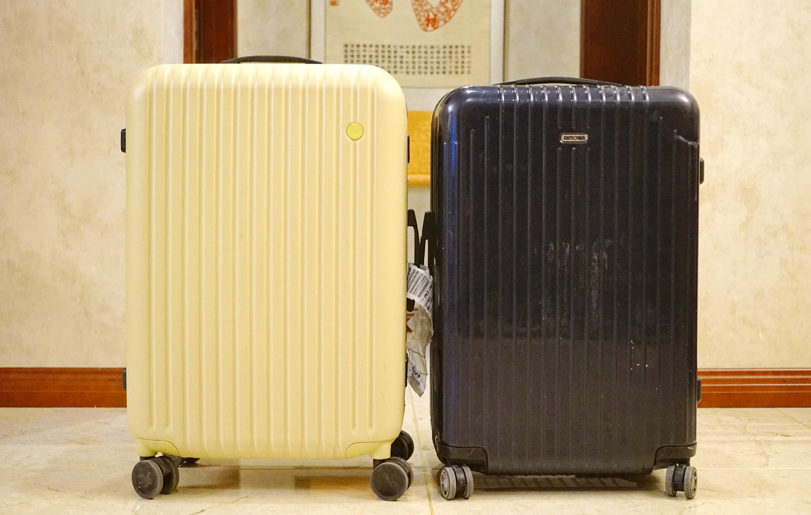 rimowa旅行箱带屏幕,rimowa箱子测评
