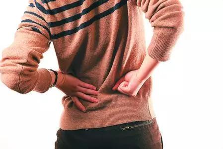 强直女性一般多少岁就不发展了,强直男性和女性有不同吗