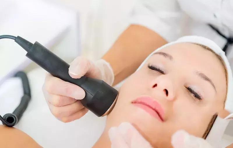 目前去颈纹比较好的方法,去颈纹有没有什么好的产品