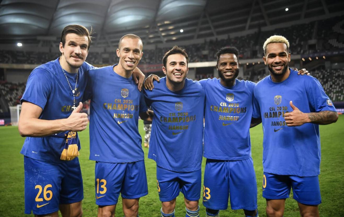 桑蒂尼解约走人！苏宁5大外援都将离队，中超新科冠军土崩瓦解