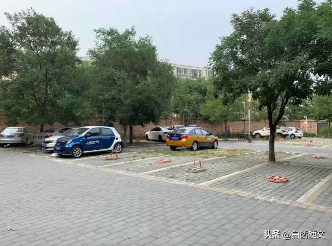 两区交界的路,两区交界处路况相差甚远