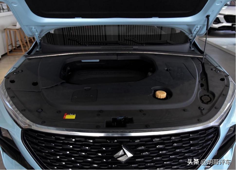 新宝骏rs-3和宝骏510哪个好,宝骏rs-3手动挡中配落地多少钱