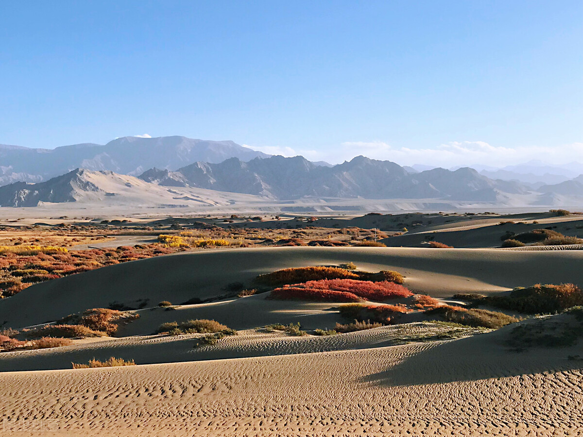 自驾青海沙漠旅游路线攻略,青海七彩丹霞自驾游攻略
