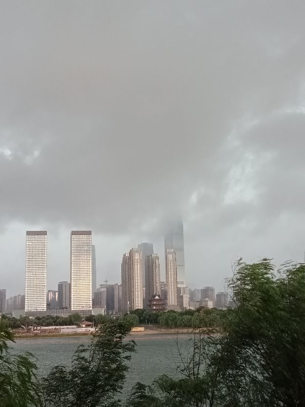 祖传手机贴膜靠谱吗,手机贴膜内幕揭秘