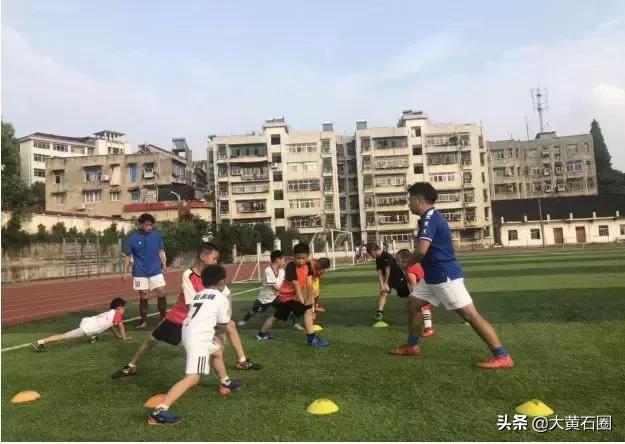 武汉体育学院短跑青训,武汉体育学院附属足球学校