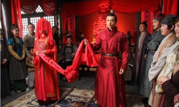 为了100贯钱姐夫骗小姨子嫁人,没料到小姨子反倒把他女儿给嫁了