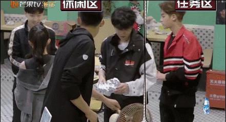 最近好看的烧脑综艺,推理悬疑烧脑的综艺