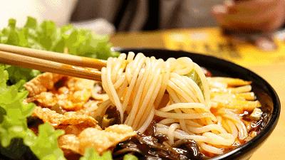 偶尔中午吃一次螺蛳粉会胖吗,大清早吃一点螺蛳粉会胖吗