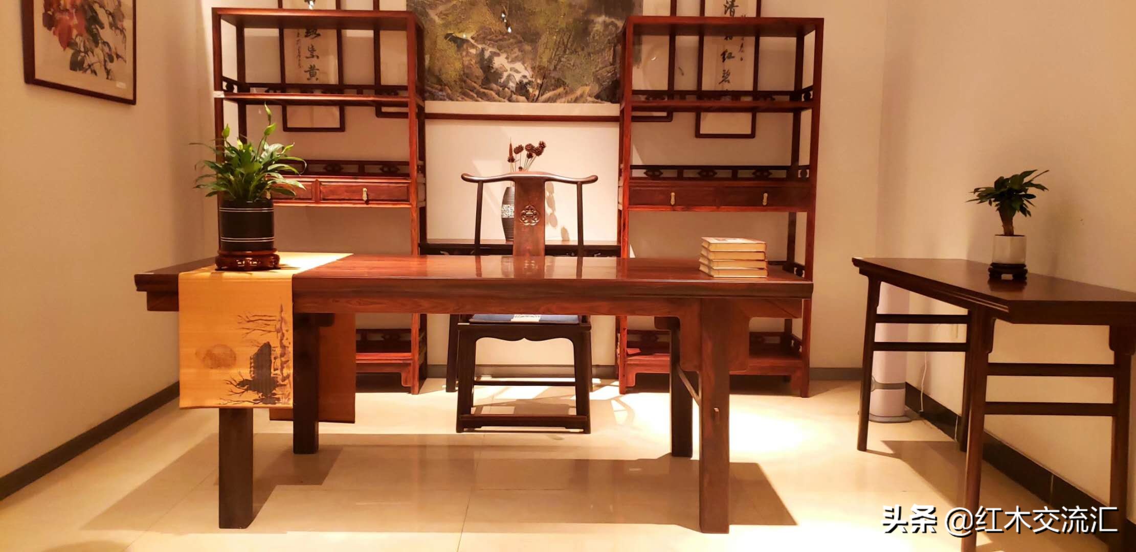 缅甸花梨木和大果紫檀有什么区别,大果紫檀缅花怎么看真假